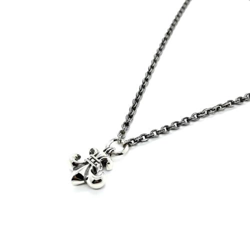 CH Vintage Solid Fleur-de-lis Thick Oval Link Necklace