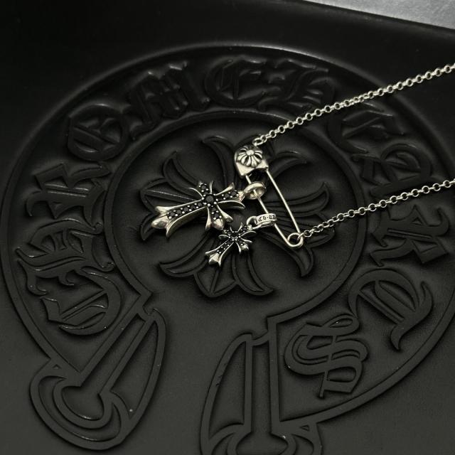 CH Vintage Black Onyx Twin Cross Safety Pin Cable Necklace