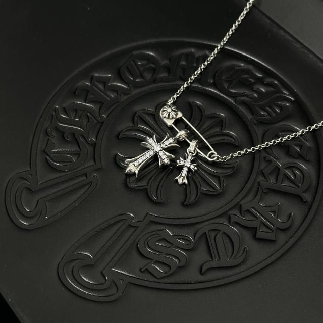 CH Vintage White Diamond Twin Cross Safety Pin Cable Necklace