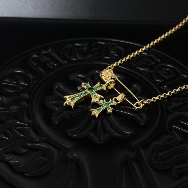 CH 18K Gold Emerald Twin Cross Safety Pin Cable Necklace