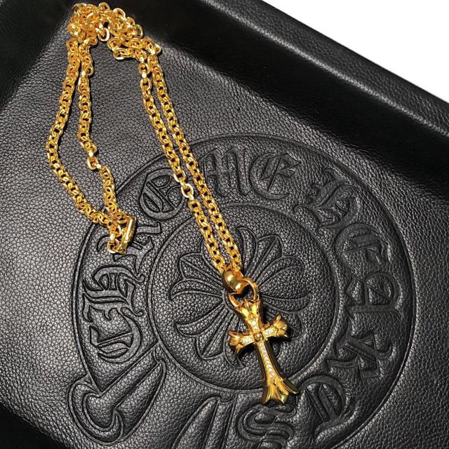 CH 22K Gold Diamond Flame Cross Thick Oval Link Necklace