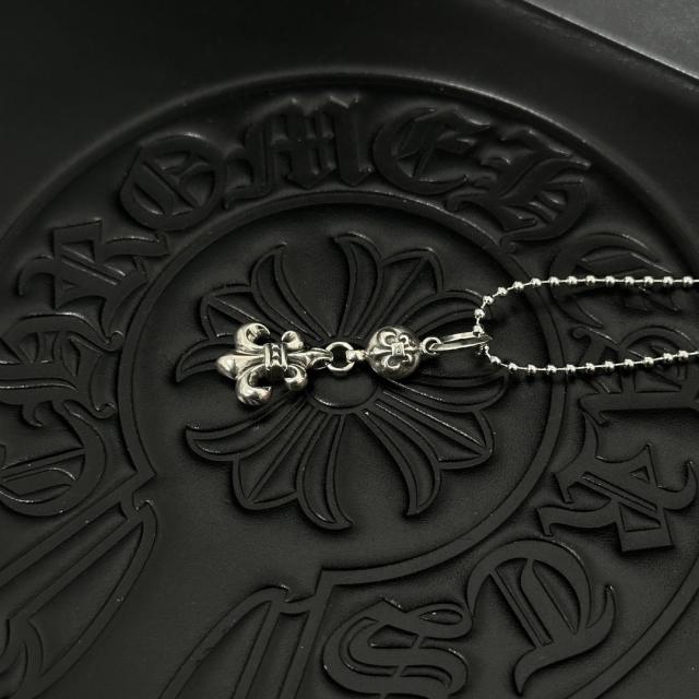 CH Vintage Fleur-de-lis Ball Charm Mini Ball Chain Necklace