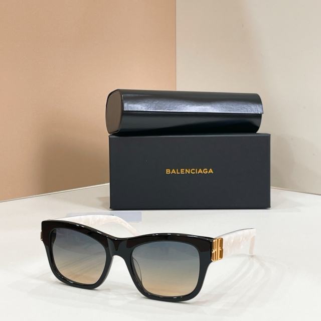 BLCG BB Black Square Gradient Purple Sunglasses