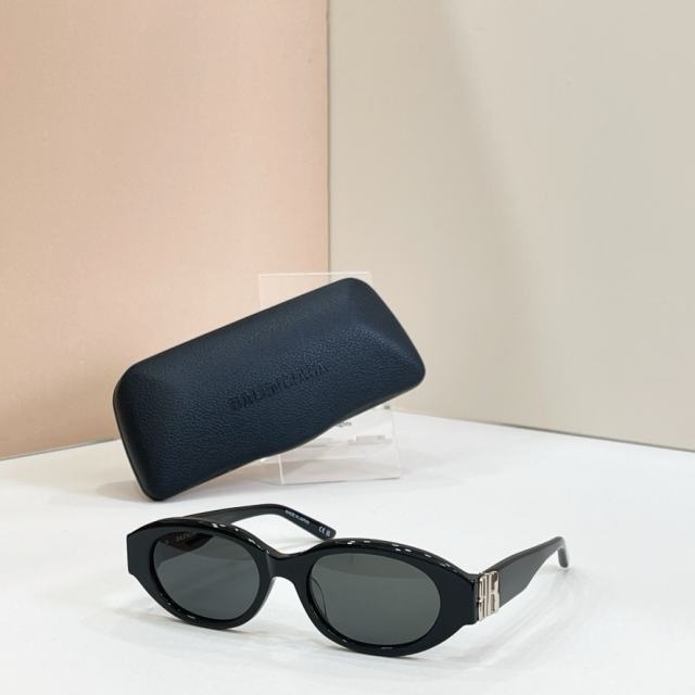 BLCG BB Logo Black Oval Retro Sunglasses