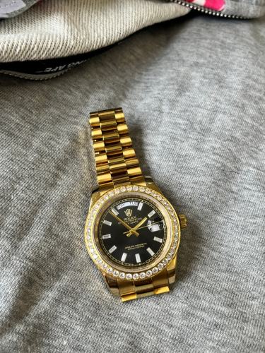 [Special Offer] Free Shipping R Watch