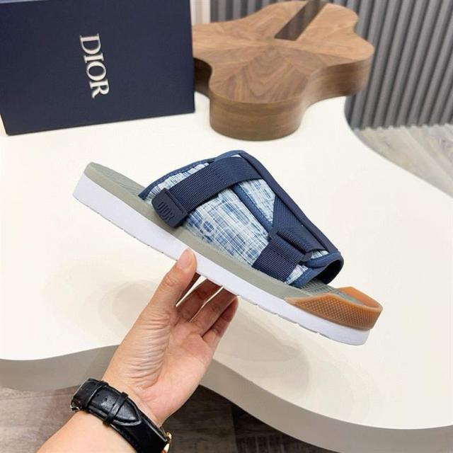 Oblique Jacquard Adjustable Strap Slide Sandals