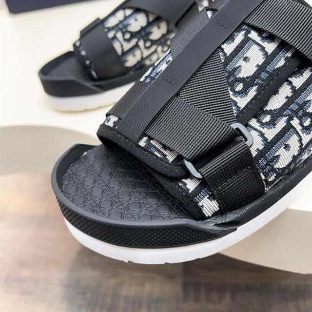 Oblique Jacquard Adjustable Strap Slide Sandals
