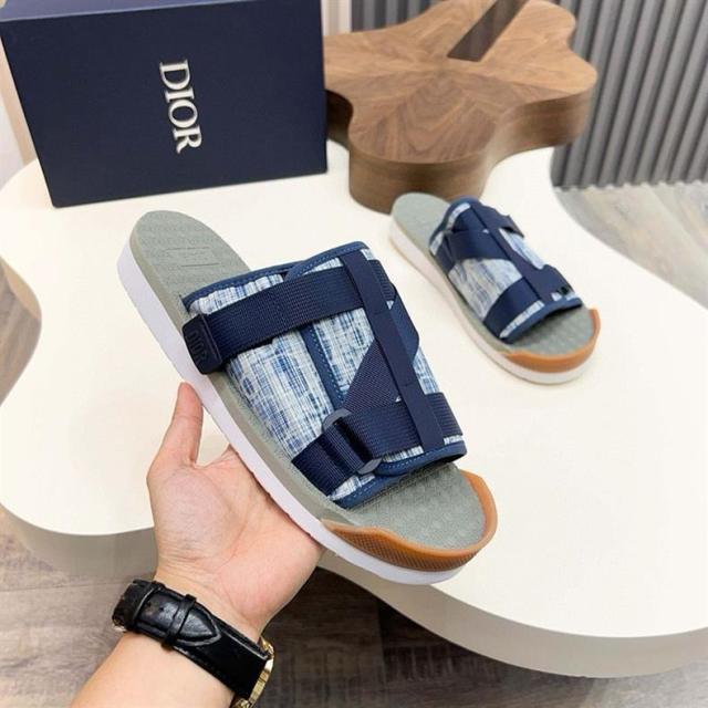 Oblique Jacquard Adjustable Strap Slide Sandals