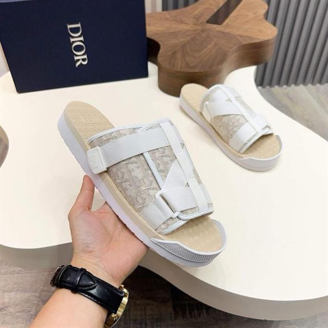 Oblique Jacquard Adjustable Strap Slide Sandals