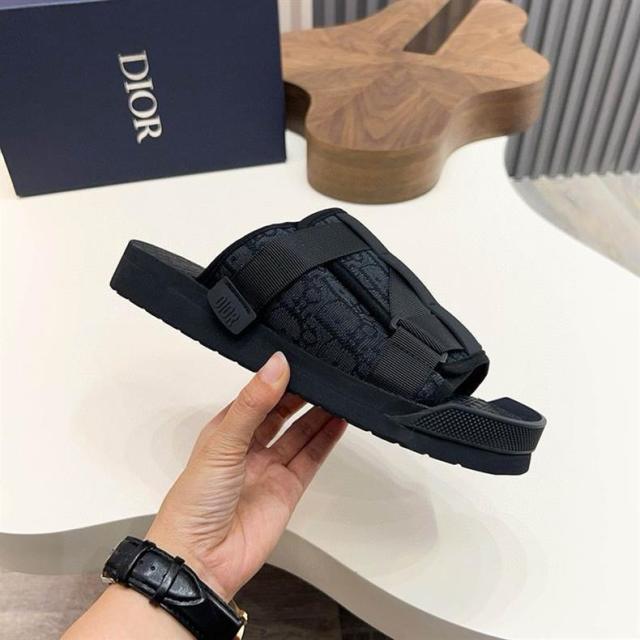 Oblique Jacquard Adjustable Strap Slide Sandals