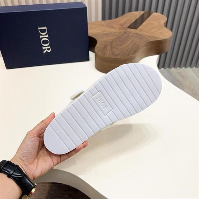 Oblique Jacquard Adjustable Strap Slide Sandals