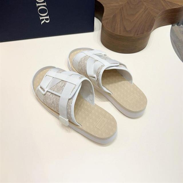 Oblique Jacquard Adjustable Strap Slide Sandals