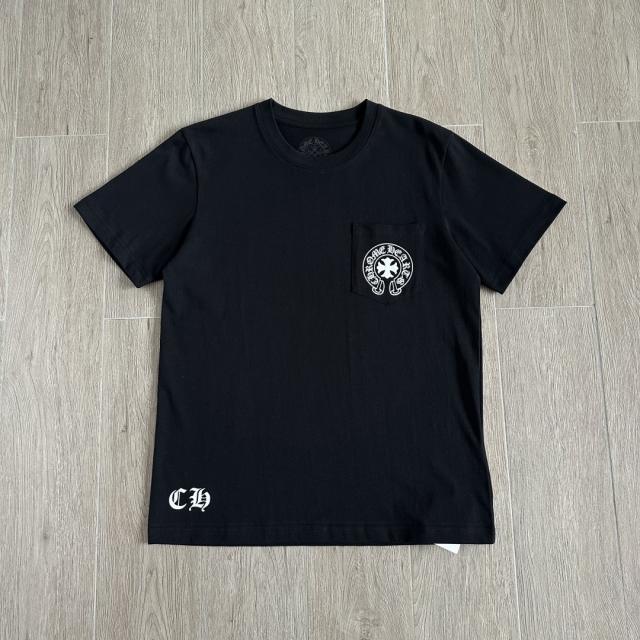 1:1 quality CH Gothic Text Cross Logo Pocket Short Sleeve T-Shirt 2 Colors