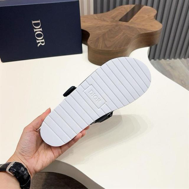 Oblique Jacquard Adjustable Strap Slide Sandals