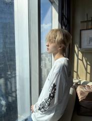1:1 quality CH Aspen Yellow Letter White Sleeve Floral Long Sleeve Pocket T-Shirt