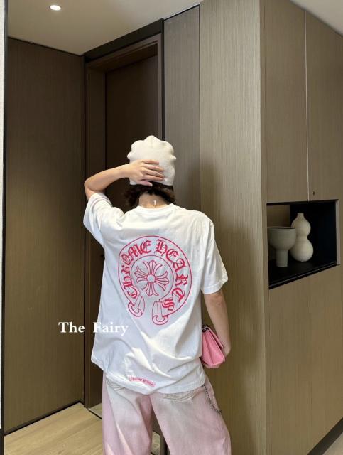 1:1 Top Quality CH Vertical Multicolor Horseshoe Circle White Pocket T-Shirt