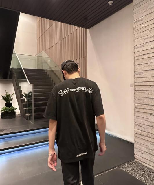 1:1 quality CH Banner Logo Pocket Short Sleeve T-Shirt 2 Colors