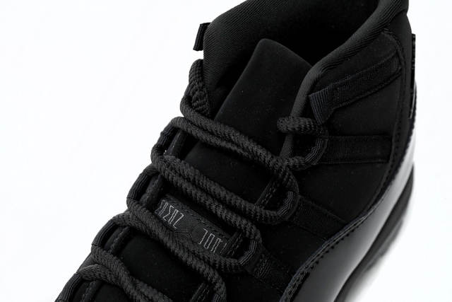 Air Jordαn 11 Retro High Caps and Gown 378037-005