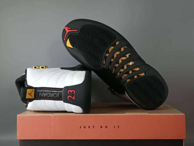 [plus-size shoes] Air Jordαn 12 White Black Gold Stingray Leather Shock Absorbing High Top Basketball Shoes 29284160