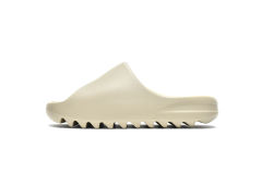 A Y**zy Slide Bone FW6345