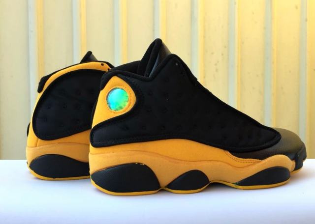 [plus-size shoes] Air @j13 Melo Class of 2002 Men's Black and Gold High-Top Vintage Basketball Shoes 29323938