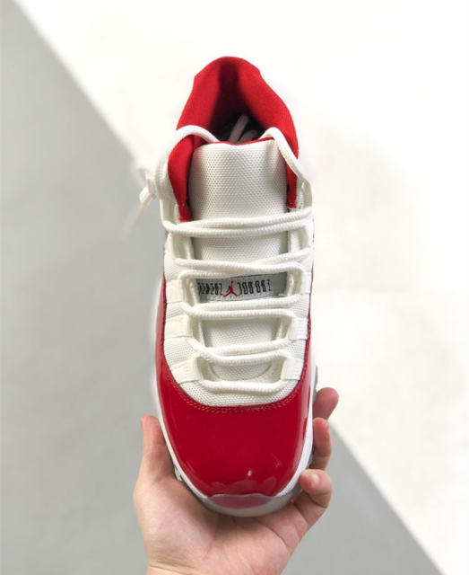 Jordαn 11 Cherry Red Basketball Air Cushion Sneakers