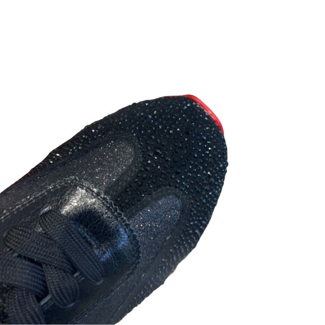 1:1 quality version 27877187 Diamante Shark Sole Sneakers 2 colors