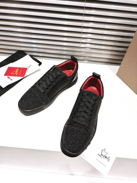 1:1 quality version Embroidered Heel Signature Red Sole Low-Top Casual Sneakers 3 colors 28894913
