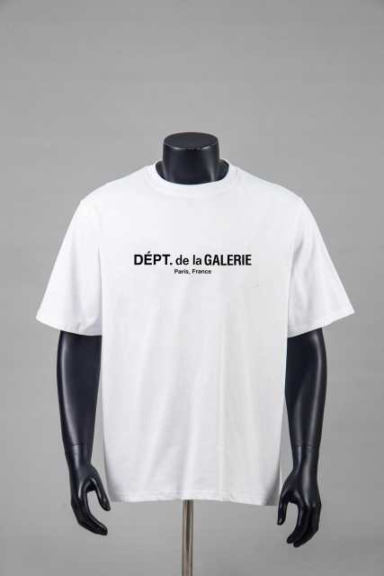 Minimalist French Text Print Crew Neck Loose Fit Casual Cotton Tee 2 colors 29356385