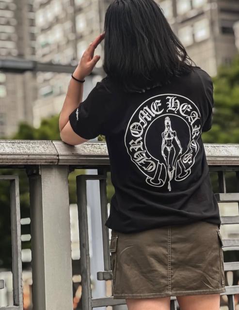 1:1 Top Quality CH Black Tee Circle Lady Gothic Logo Print