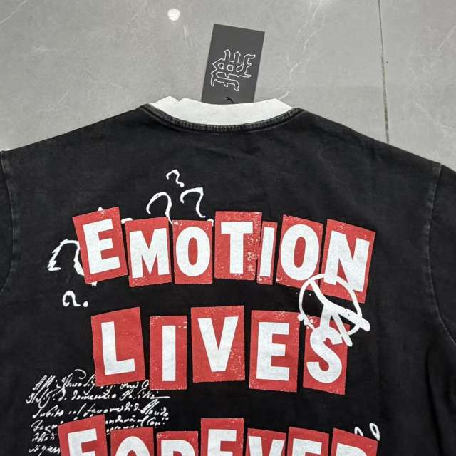 Mixed Emotion Rock Celebrity Photo Poster Collage Print T-shirt 29370505
