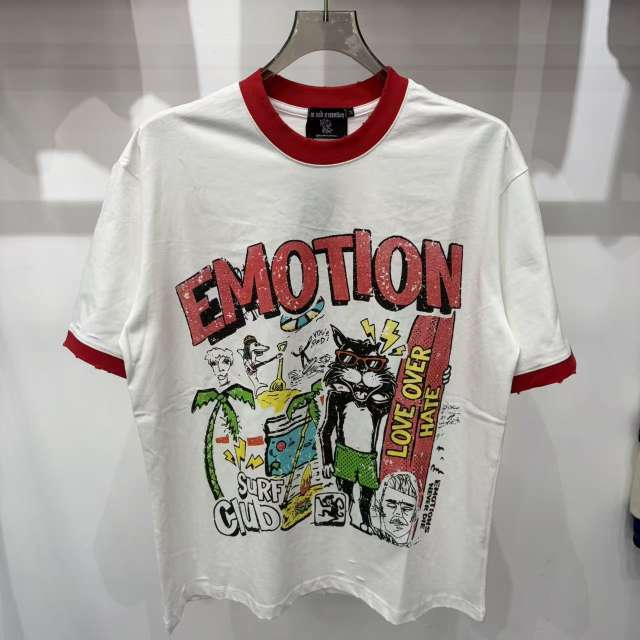 Mixed Emotion Beach Cartoon Cat Graffiti Surf Print T-shirt 29370503