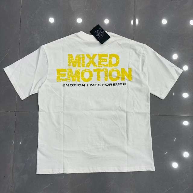 Mixed Emotion Red Frame Subculture Handwritten Graffiti Print T-shirt 29370453