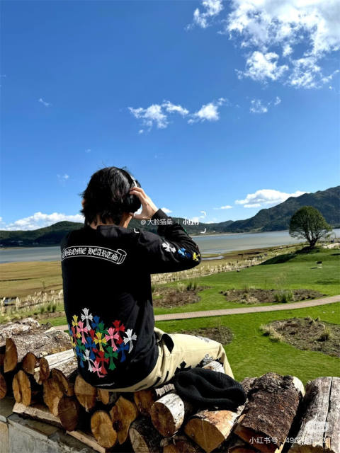 1:1 Quality CH Multi‑Color Cross Print Long Sleeve Tee