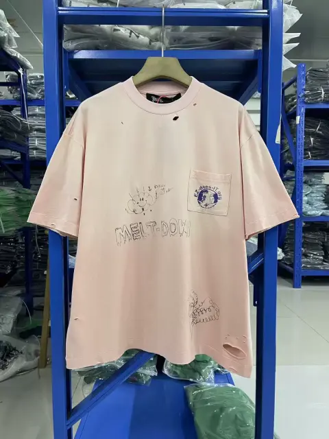 Paly Hollywood Graffiti Pocket Distressed Tee