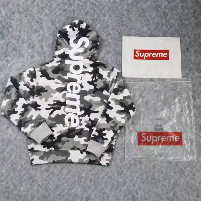 SUPREM* SATIN APPLIQUÉ APPLIQUE HOODED SWEATSHIRT HOODIE CAMO