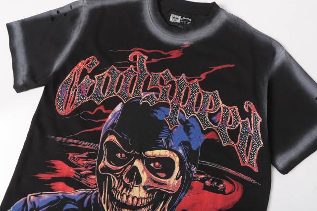 Vintage Red Flame Racing Driver Skull Rhinestone Gothic Letter Distressed Print T-shirt 29052409