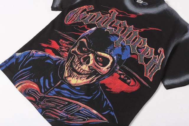 Vintage Red Flame Racing Driver Skull Rhinestone Gothic Letter Distressed Print T-shirt 29052409