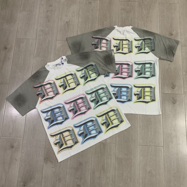 DUAA Multi‑Gradient Gothic Letter Raglan Tee | Vintage Washed Grey White