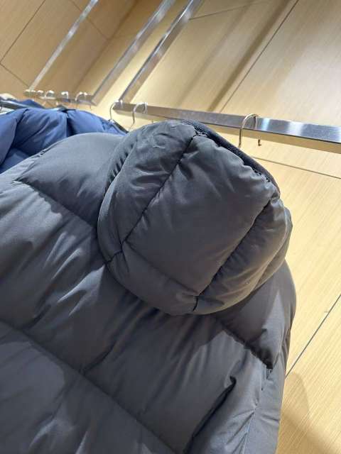 1:1 quality version CD Embroidered Logo Hooded Quilted Down Jacket 2 colors 29481998
