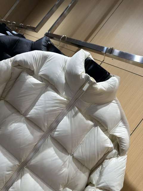 1:1 quality version CD Logo Stand Collar Square Quilted Cropped Down Jacket 2 colors 29482008