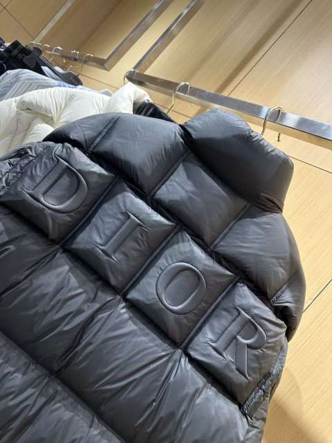 1:1 quality version CD Logo Stand Collar Square Quilted Cropped Down Jacket 2 colors 29482008