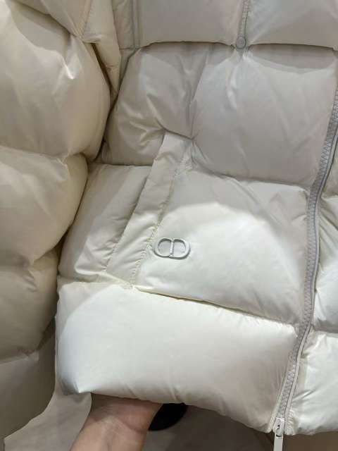1:1 quality version CD Logo Stand Collar Square Quilted Cropped Down Jacket 2 colors 29482008
