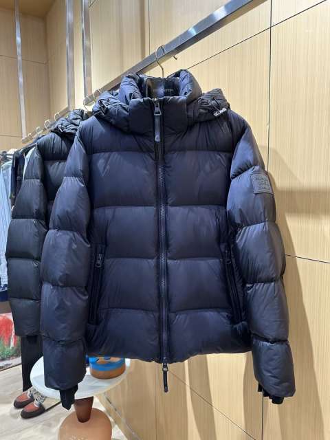1:1 quality version Rubber Logo Patch Hooded Quilted Casual Zip-Up Down Jacket 3 colors 29481485