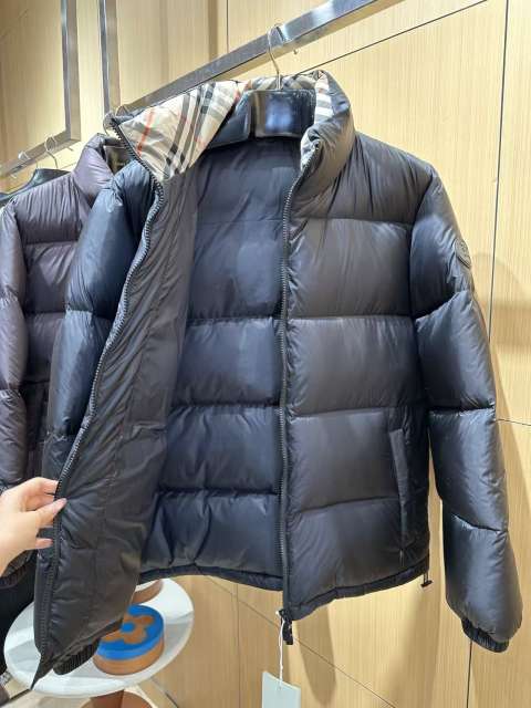 1:1 quality version Stand Collar Knight Rubber Badge Quilted Down Jacket 2 colors 29481527