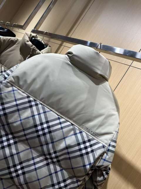 1:1 quality version Plaid Paneled Stand Collar Casual Zip-Up Down Jacket 3 colors 29481423