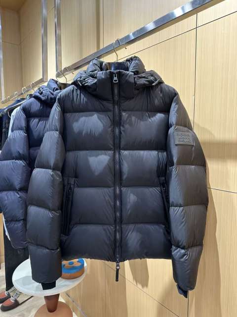 1:1 quality version Rubber Logo Patch Hooded Quilted Casual Zip-Up Down Jacket 3 colors 29481485