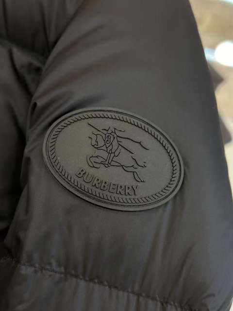 1:1 quality version Stand Collar Knight Rubber Badge Quilted Down Jacket 2 colors 29481527