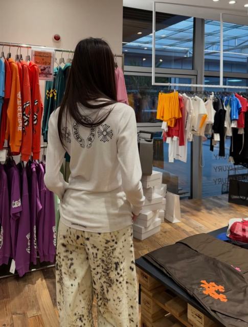 1:1 quality version Horseshoe‑Ring Cross‑Flower‑Slogan‑Prin Waffle Knit Long Sleeve Tee for girls 2 colors 29426217