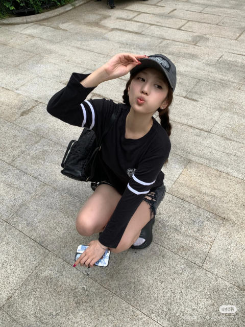 1:1 quality version Number Horseshoe Print Color Block Thin Breathable 3/4 Sleeve Long Sleeve T-Shirt  3 colors for girls 29380260